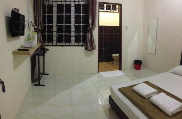 Semarak Beach Inn - Photo2