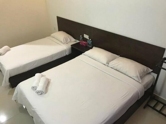 Teluk Lipat Seaview Inn - Photo2