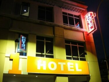 1 Hotel Pudu Ulu