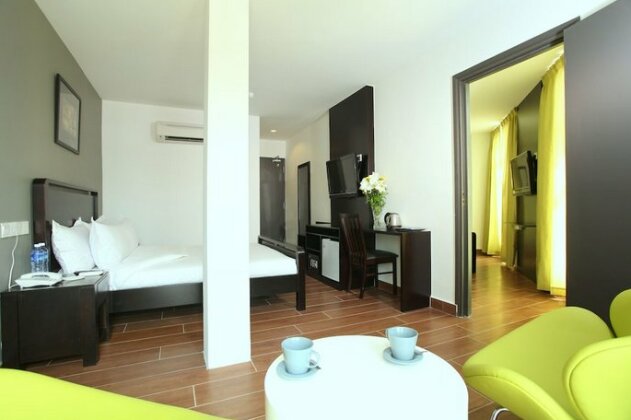 Crossroads Hotel - Photo5