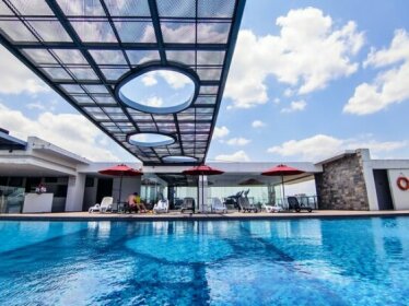 Dream Suite with Rooftop Pool @ Pudu @ 4 mins LRT
