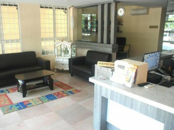 Hotel Seniman Sentul - Photo3