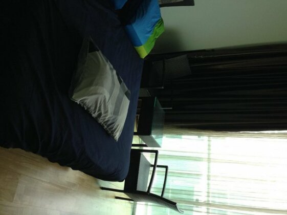 Into The Stay - Photo2