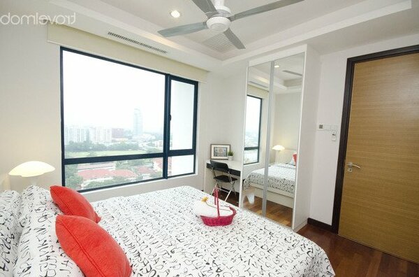 KL Stylish 2 Bedroom Apartment For 4 - Photo5