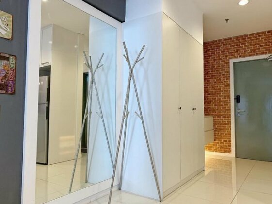 Minimalist Studio Mercu Summer Suites - Photo5