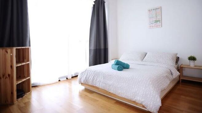 Modern 1 Bedroom Apartment Regalia - Photo4