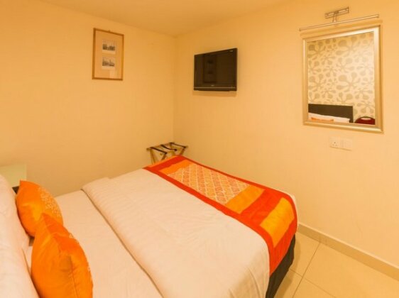 OYO Rooms Little India Junction - Photo4
