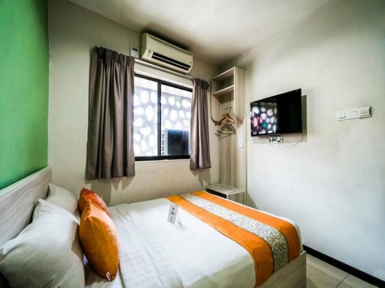 Oyo Rooms Pwtc Lrt Station - Photo3