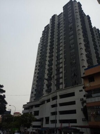 Sri Emas Condominium