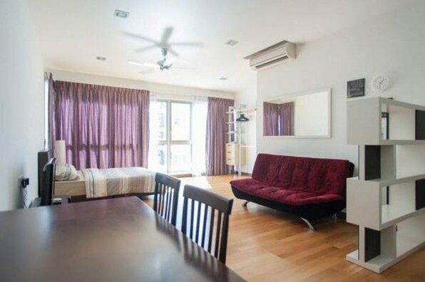 Studio 3 in Regalia @ KL with Fast Wifi - Photo3