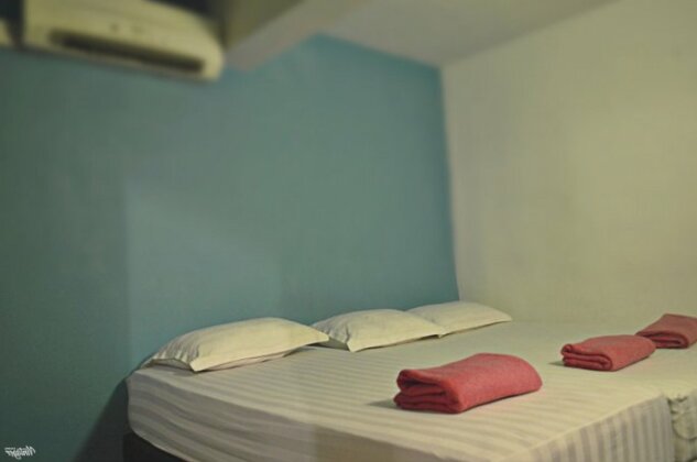 Travel Hub Guesthouse - Photo2