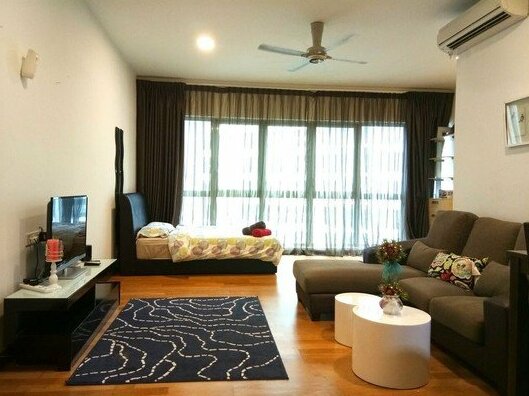 Z1 Infinity Pool Big Studio KLCC - Photo2