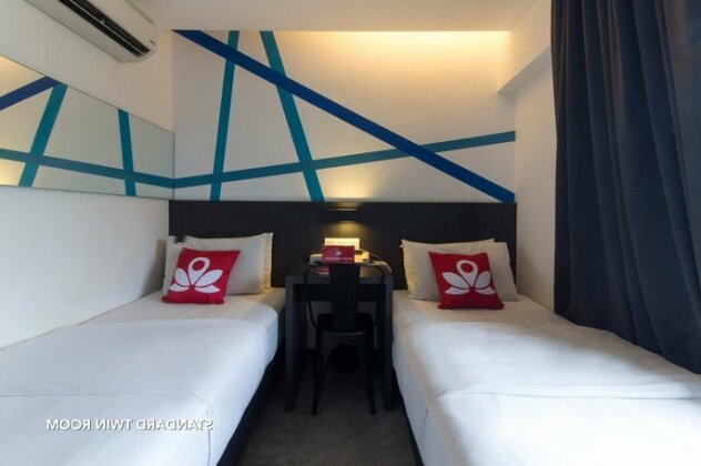 ZEN Rooms Grid 9 Hotel - Photo4