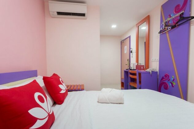ZEN Rooms Jalan Tun Sambanthan - Photo2