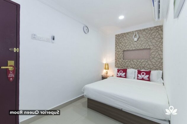 ZEN Rooms Poorna Hotel - Photo2