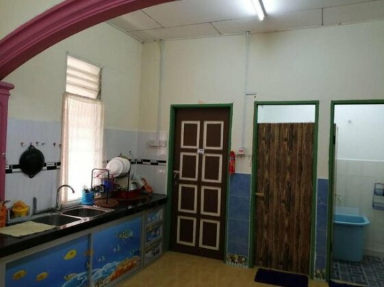 Emas Indah Homestay Kuala Perlis - Photo2