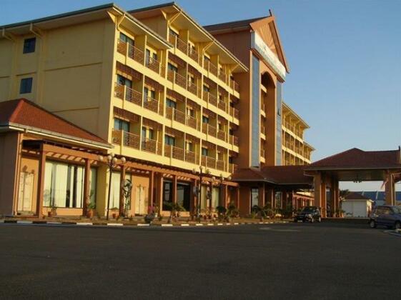 Putra Brasmana Hotel - Photo2