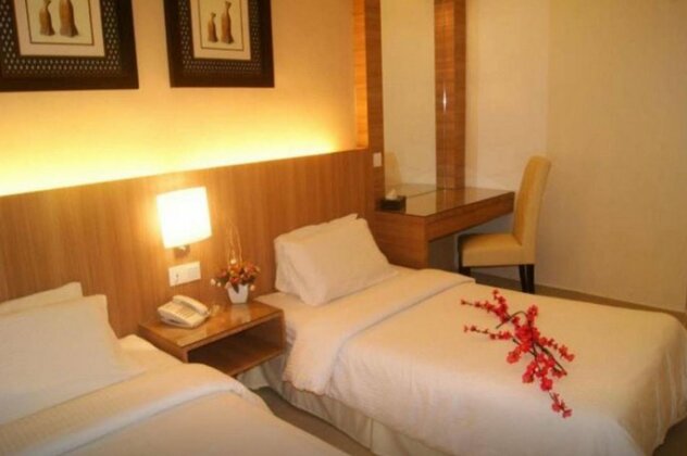 Rompin Beach Resorts - Photo4