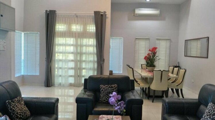 Awang's Villa Homestay - Photo5