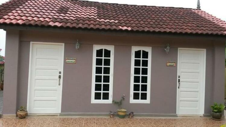  Photo 2