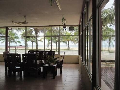 Intan Beach Resort - Photo3