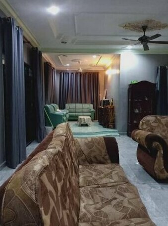 Kak Kum Gong Badak Homestay