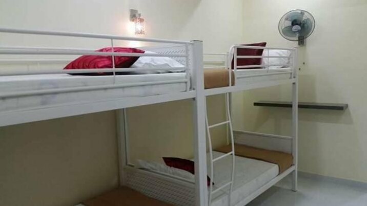 KPFB Roomstay & Hostel - Photo2