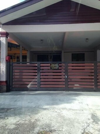  Photo 1