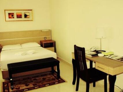 Sumai Hotel Apartment - Photo4