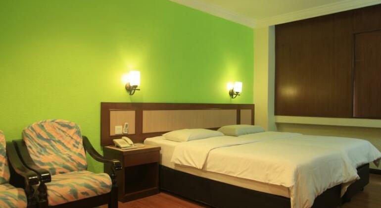 The Inn Hotel - Photo3