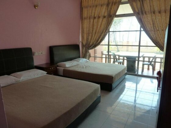 Cempaka Beach Resort - Photo4