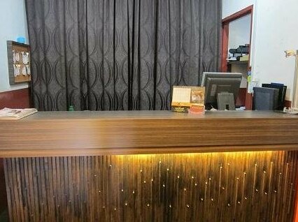 Hotel Budget UB Inn - Photo2