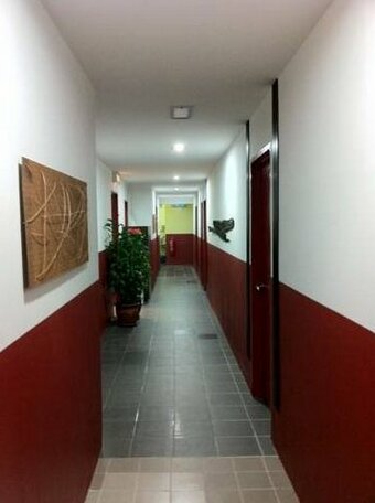 Hotel Budget UB Inn - Photo3