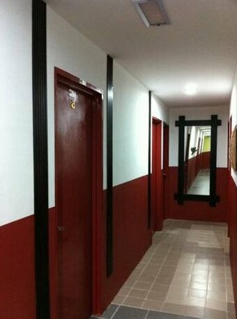 Hotel Budget UB Inn - Photo4