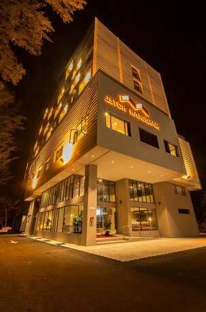 Mandurah Hotel