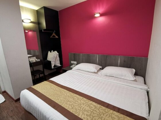 Meriton Inn - Photo4