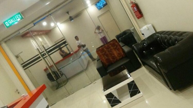 Tas Sakura Budget Hotel - Photo2
