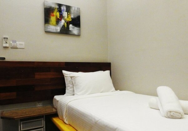 The Riverbank Hotel - Photo5
