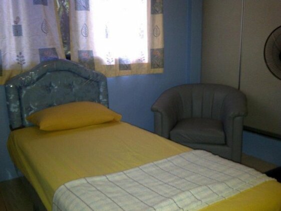 Airport Guest House - Photo2