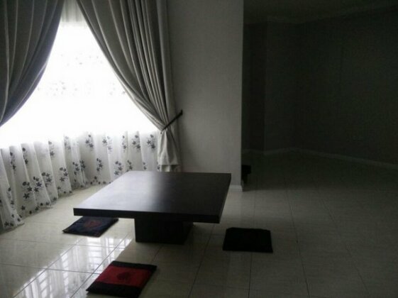 Floridale Condominium - Photo2