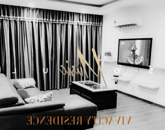J3 Level 13 Charming Space in Paradise - Photo2