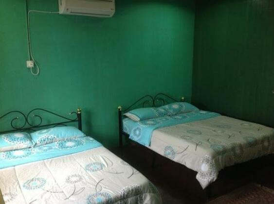 Kuching Cottage Stay - Photo2