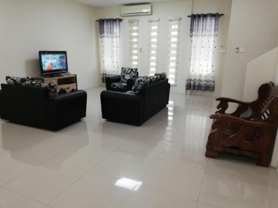 Michelle Matang Home Stay - Photo2