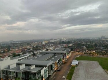 MilKevWay King Suite Apt Galacity TopFloor View