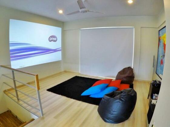 Silverowl Holiday Home - Photo2