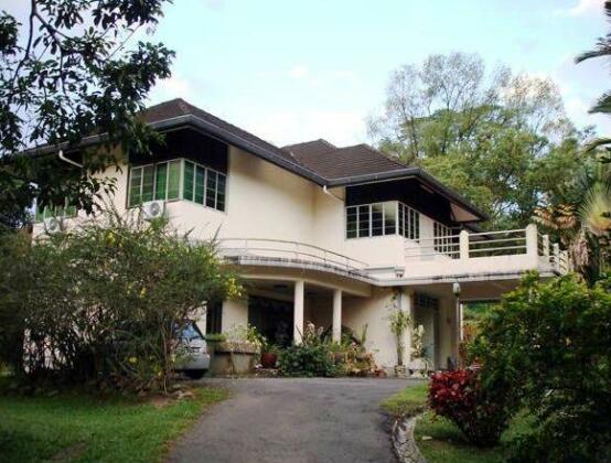 The Fairview Guesthouse
