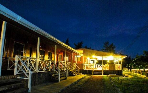 Tommy's Place Tip of Borneo - Photo3
