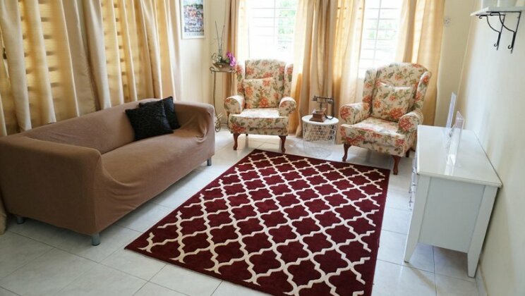 Cozy Scandinavian Bungalow near KLIA & F1 Circuit - Photo3