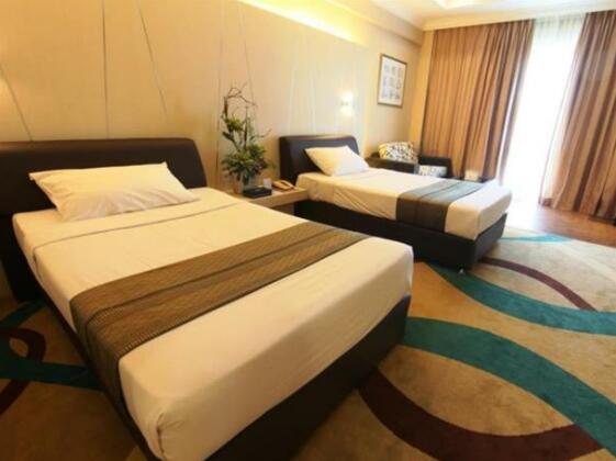 Billion Waterfront Hotel - Photo3