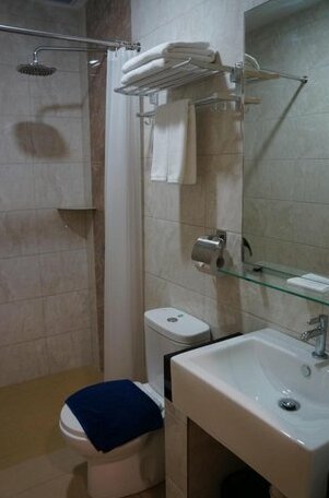 Labuan Jati Hotel - Photo4